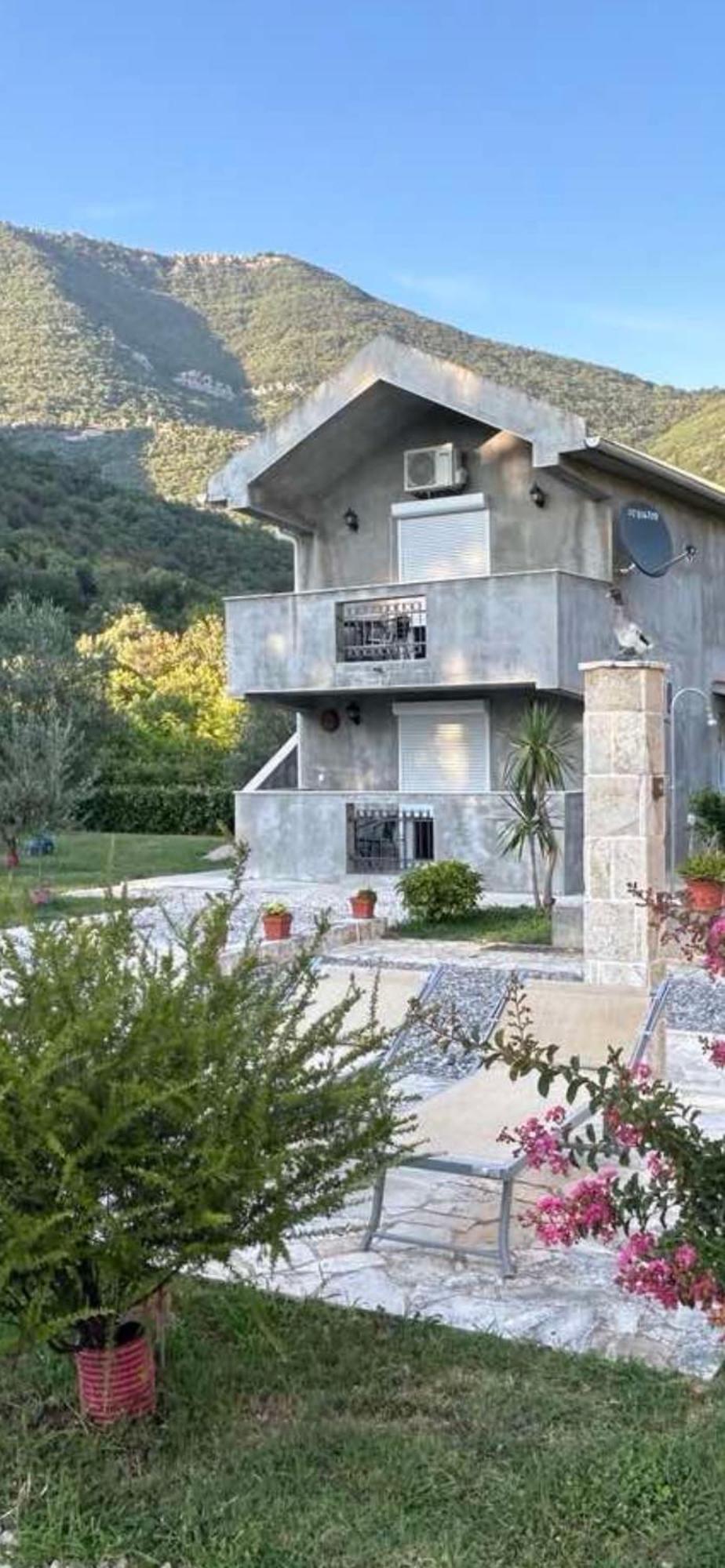 Studio Elena Tivat Exterior foto